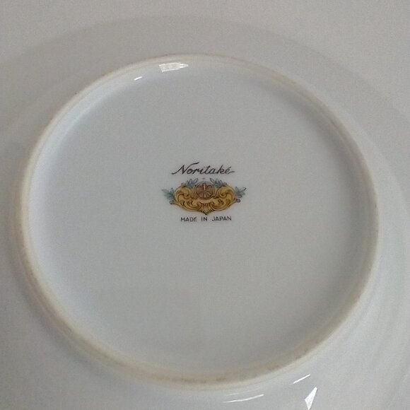 Vintage Noritake Serving Bowl Deep Well - Green/Cream 1940s Made in Japan - Picture 4 of 9